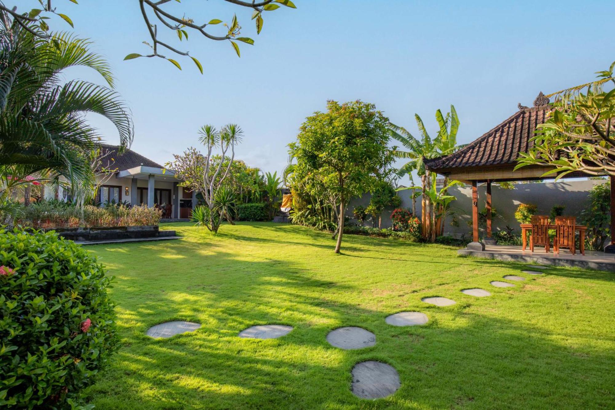 Carik Bali Guest House Canggu Екстер'єр фото
